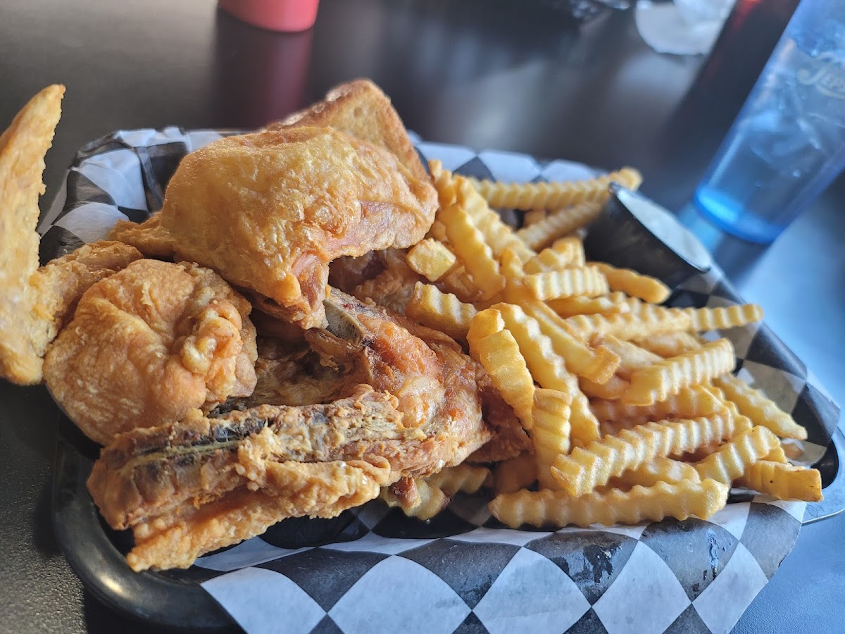 Neisen's Riverside Sports Bar-2